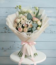 Букет цветов из:  Розы и Лизиантусы #REPLACE_PRED# Ливенке Воронежской области