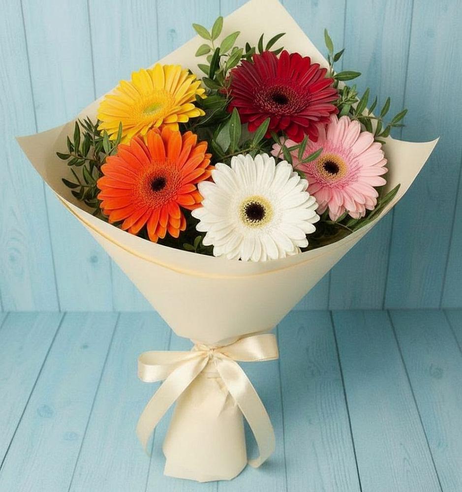 Букет цветов из: Герберы в Ливенке Воронежской области