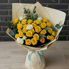 Букет цветов из:  Розы в Ливенке Воронежской области