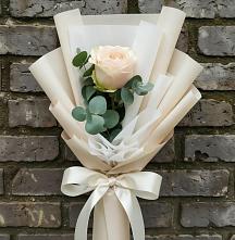 Букет цветов из:  Розы в Ливенке Воронежской области