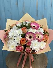 Букет цветов из:  Розы, Герберы и Хризантемы в Ливенке Воронежской области