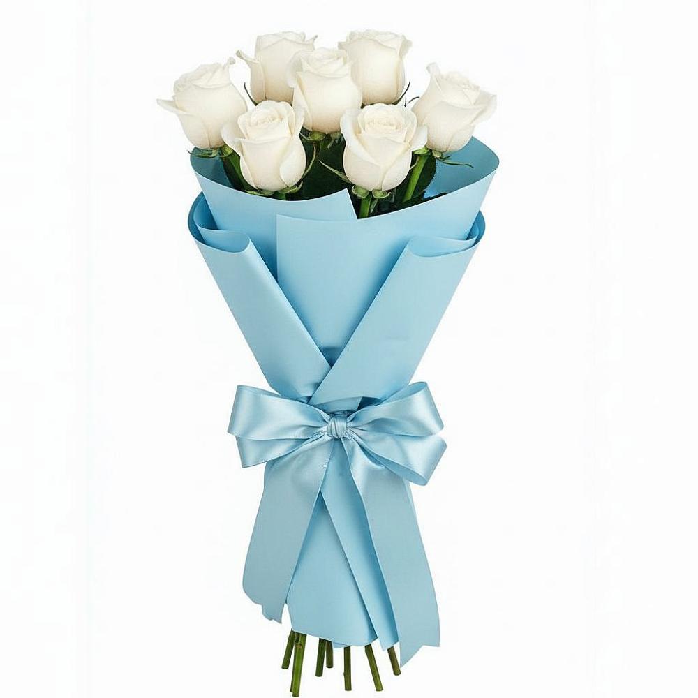 Букет 7 белых роз Проуд в Ливенке Воронежской области