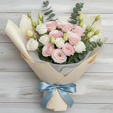 Букет цветов из:  Лизиантусы #REPLACE_PRED# Ливенке Воронежской области