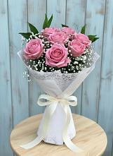 Букет цветов из:  Розы в Ливенке Воронежской области