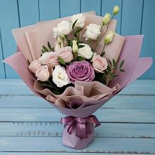 Букет цветов из:  Розы и Лизиантусы в Ливенке Воронежской области