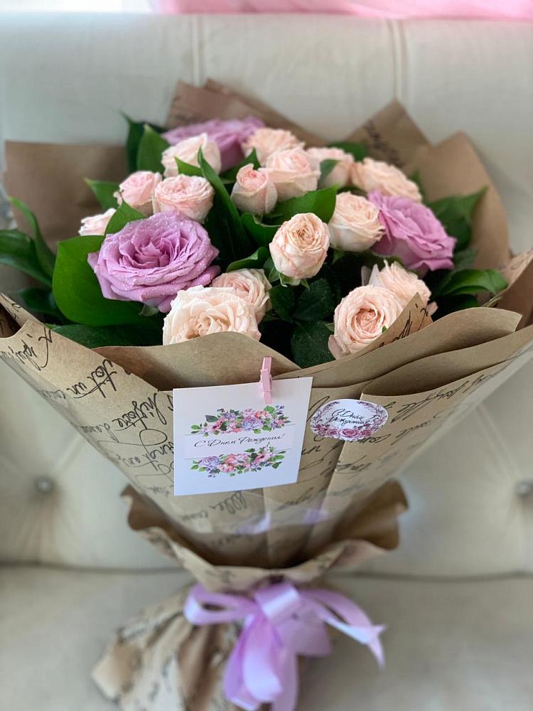 Букет цветов из: Розы в Ливенке Воронежской области