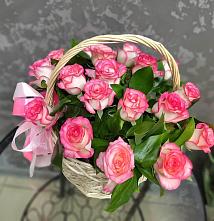 Цветочная композиция из Розы в корзине #REPLACE_PRED# Ливенке Воронежской области