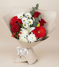 Букет цветов из:  Розы, Хризантемы, Герберы и Лилии в Ливенке Воронежской области