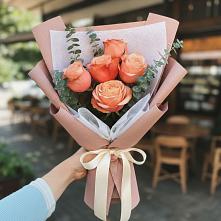 Букет цветов из:  Розы в Ливенке Воронежской области