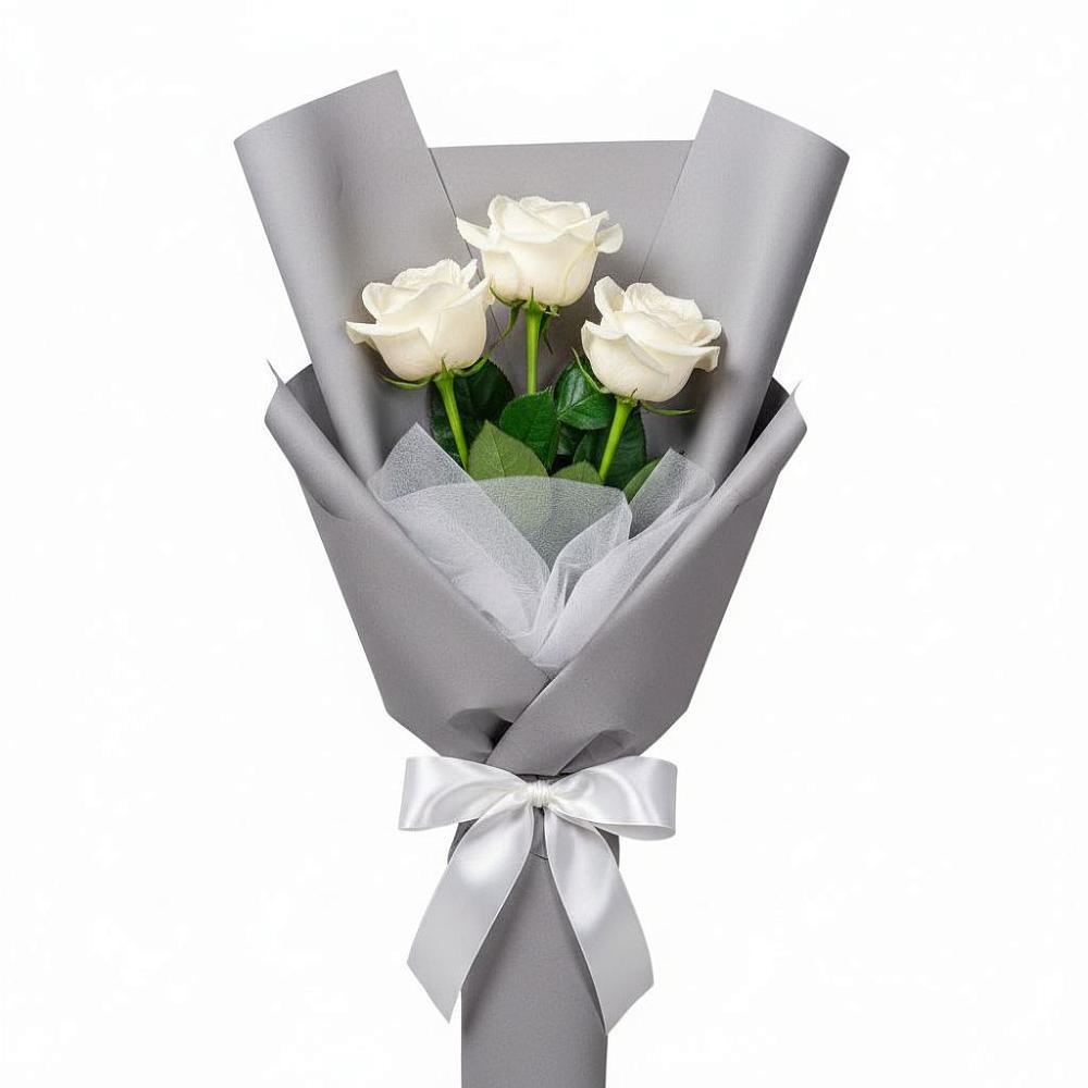 Букет 3 белые розы в Ливенке Воронежской области