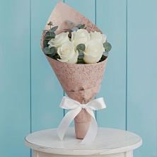 Букет цветов из:  Розы в Ливенке Воронежской области