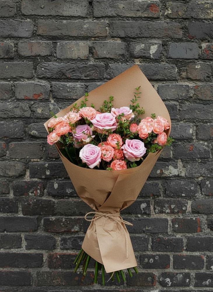 Букет цветов из: Розы в Ливенке Воронежской области