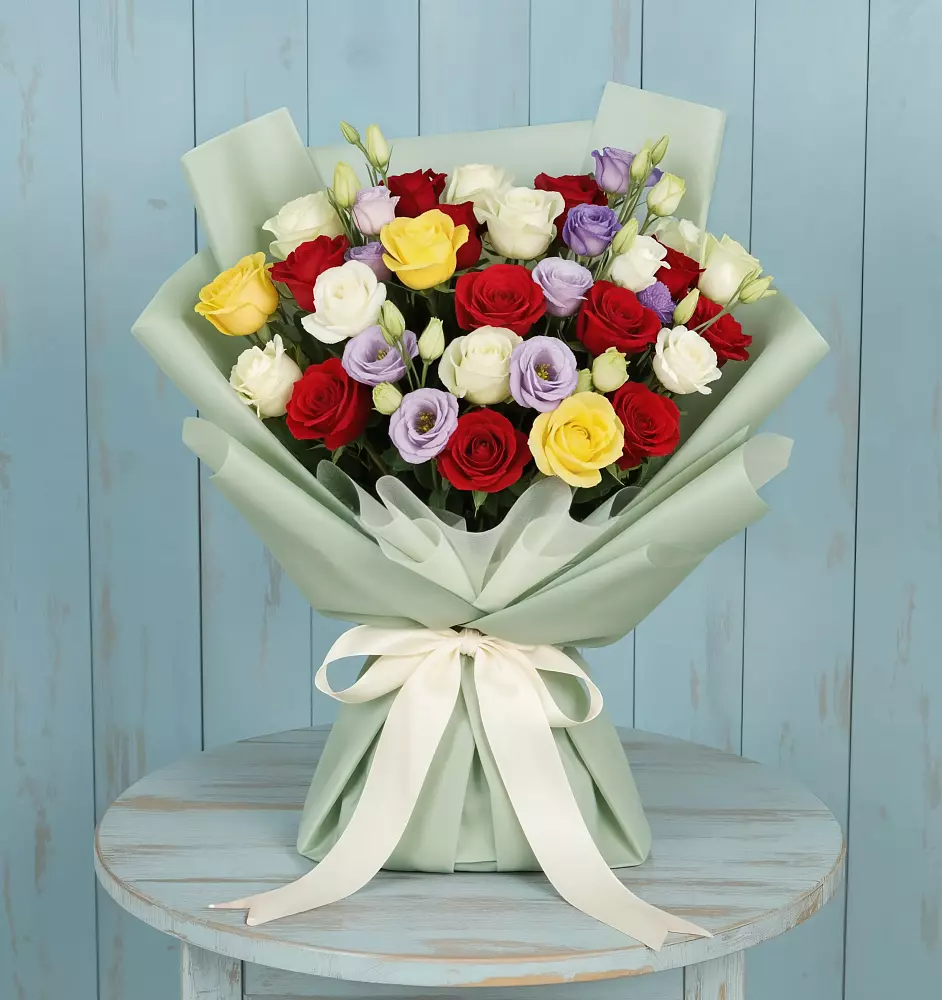 Букет цветов из: Розы в Ливенке Воронежской области