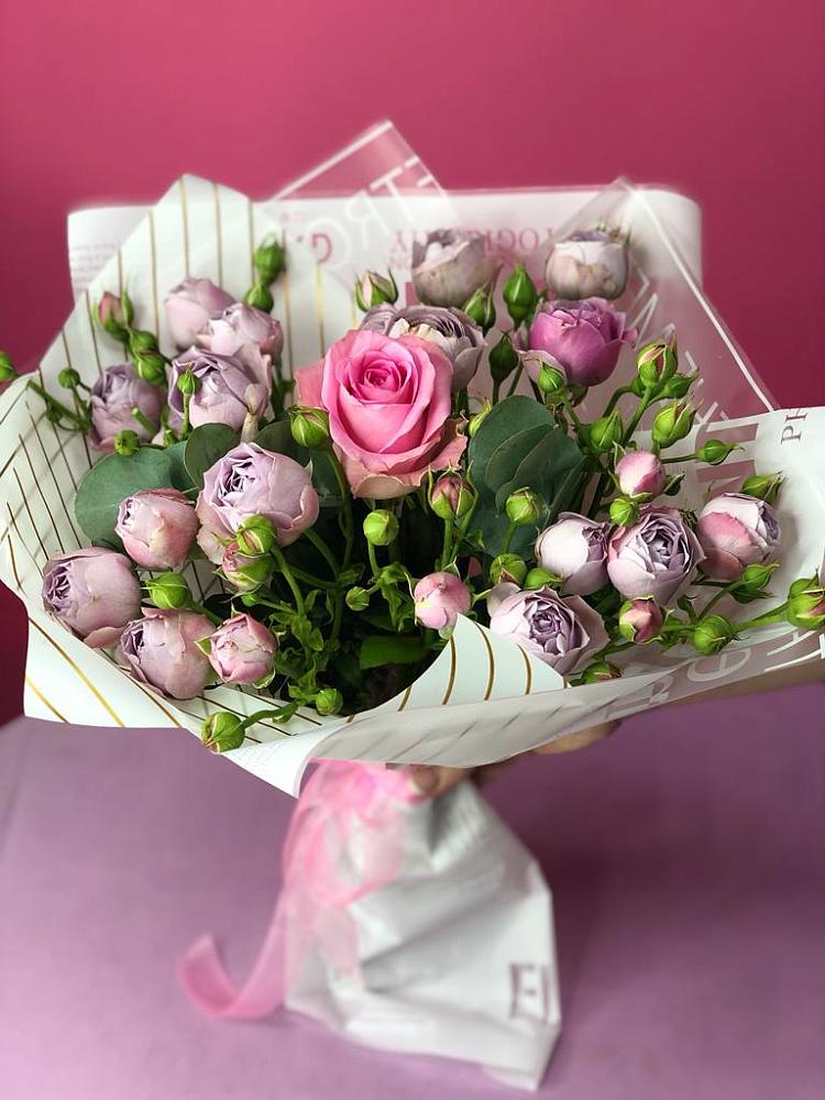 Букет цветов из: Розы в Ливенке Воронежской области