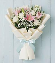 Букет цветов из:  Лилии в Ливенке Воронежской области