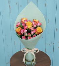 Букет цветов из:  Розы в Ливенке Воронежской области