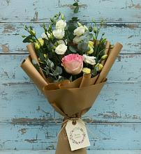 Букет цветов из:  Розы и Лизиантусы #REPLACE_PRED# Ливенке Воронежской области